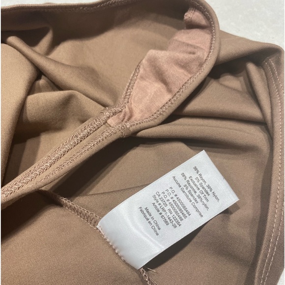 New Aritzia Babaton high neck Arnold Nutmeg Muscade  Bodysuit Size M Wtags ⭐️⭐️ - Picture 8 of 17